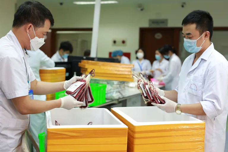 Cần 110.000 đơn vị máu để điều trị dịp Tết