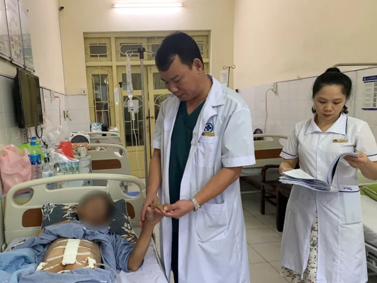 Phẫu thuật ung thư dạ dày tái phát xâm lấn nhiều tạng